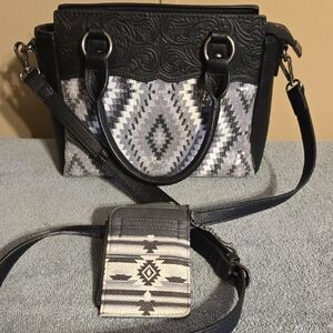 Montana West crossbody purse with a Wrangler card holder!!